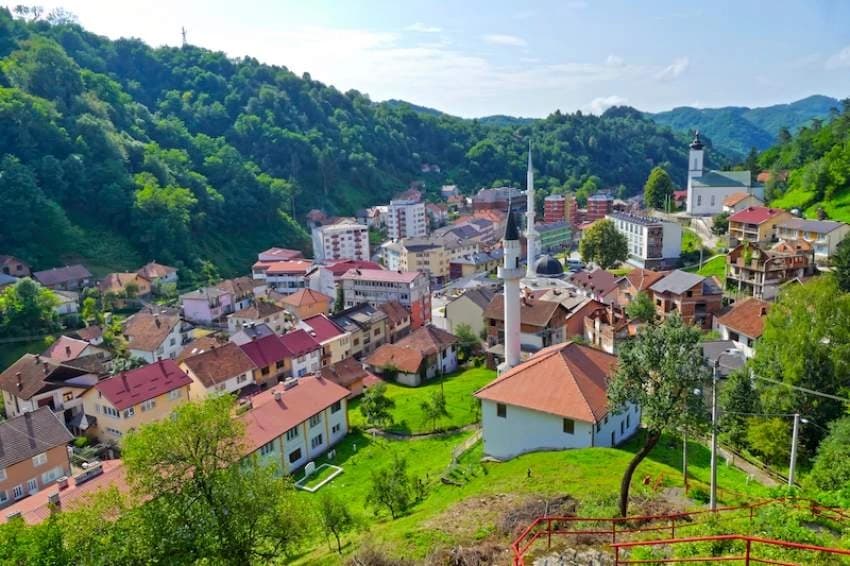 Tužilaštvo BiH pokrenulo predistražne radnje protiv osoba koje su 11. jula puštale nacionalističke pjesme iz crkve