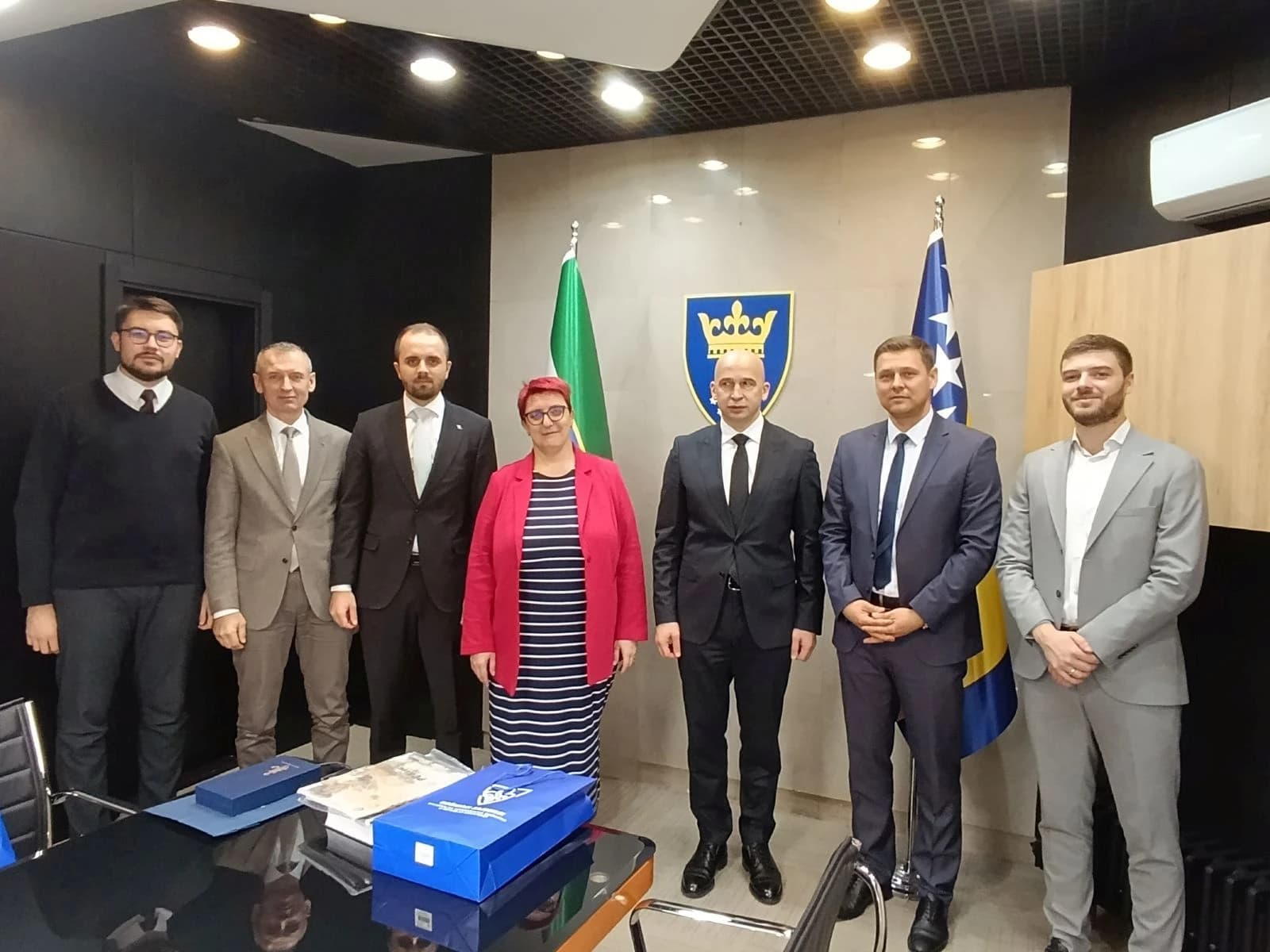 Delegacija "Bošnjaci zajedno" posjetila Vladu ZDK: Važno je da Bošnjaci gdje god živjeli djeluju zajednički