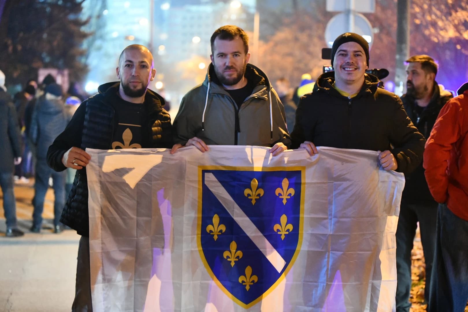 Navijači krenuli ka Bilinom polju, sprema se spektakl