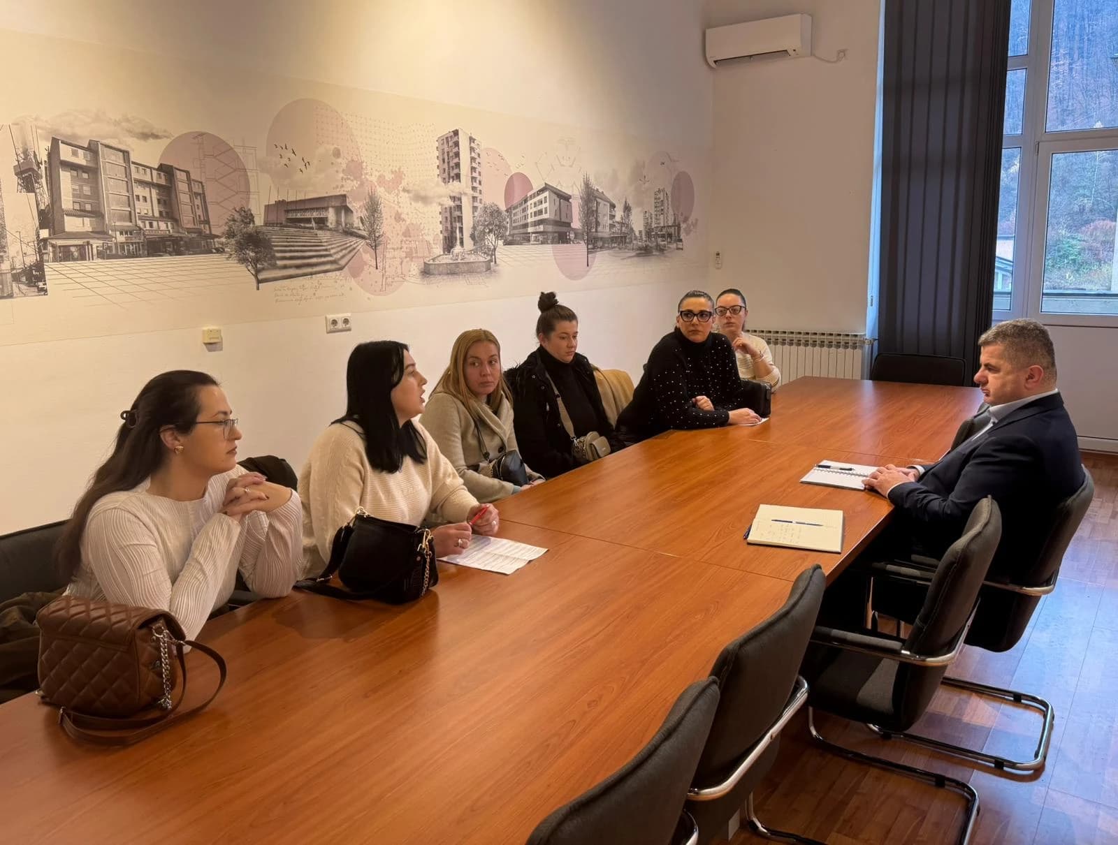 U Novom Travniku 25 prvačića ne pohađa nastavu zbog spora u vezi s učiteljicom