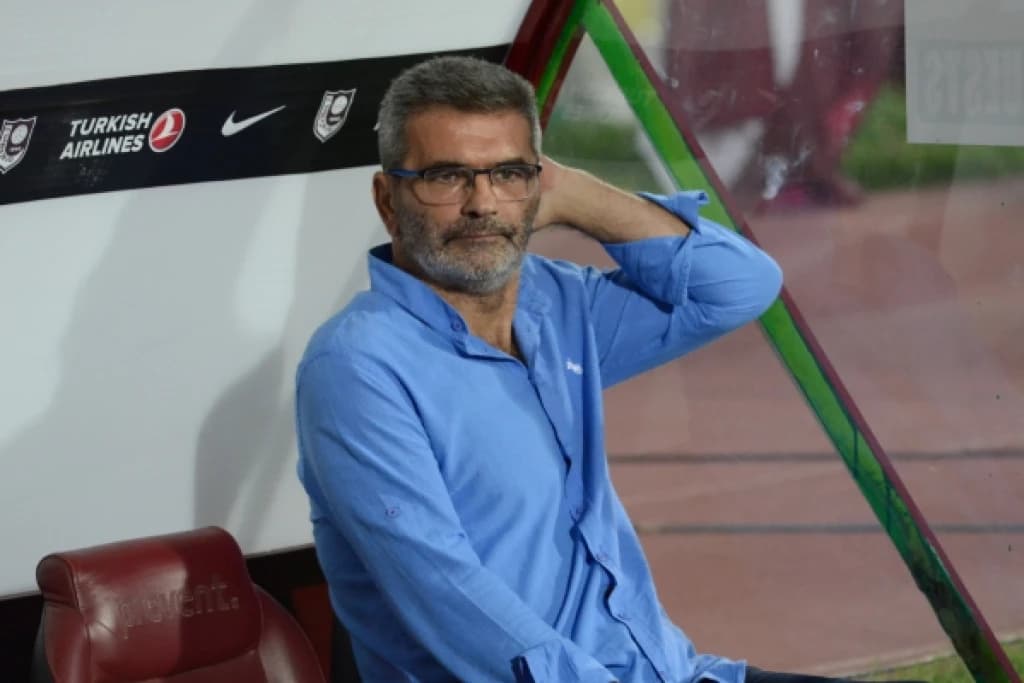 U Velsu je nastala i legendarna uputa Sliškovića prema fudbalerima: Bola, Bola, Bola, reci Balji da...
