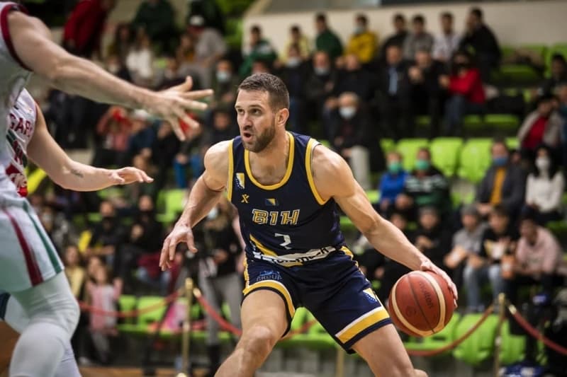 Halilović se oprašta prije Srbije