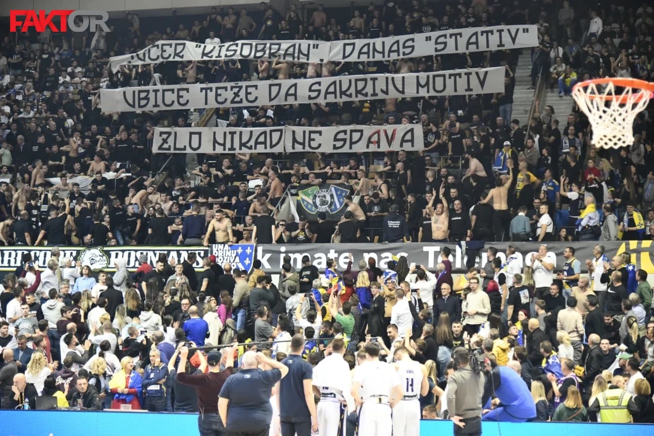 Snažna poruka iz Skenderije upućena Vučiću, a onda i skandiranje koje on ne voli da čuje