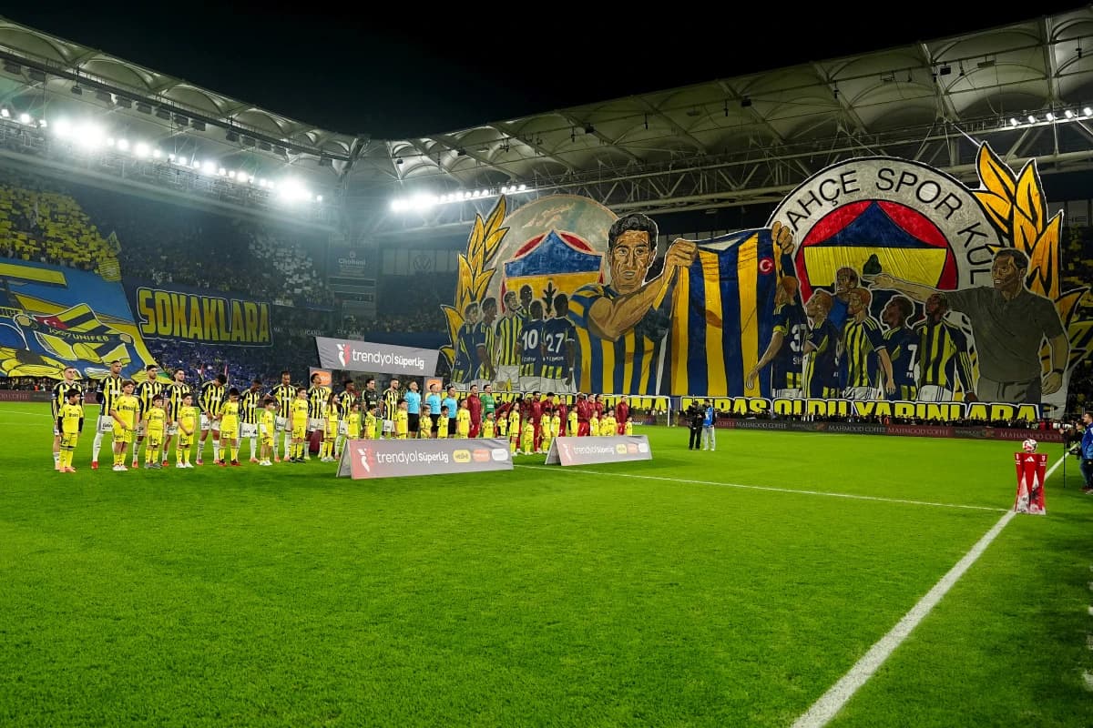 Spektakularna koreografija navijača Fenerbahcea