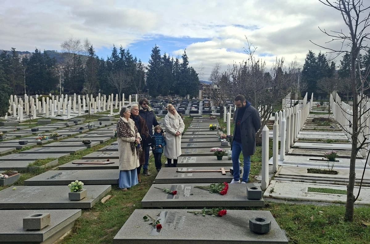 Porodica i prijatelji nisu zaboravili Kinđeta