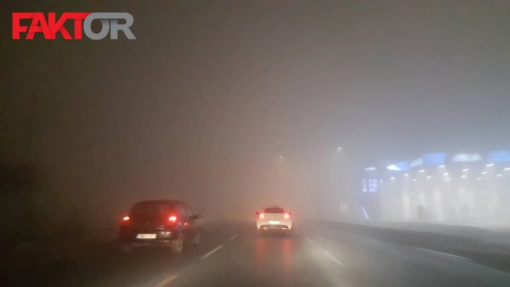 Građani Sarajeva se i večeras guše