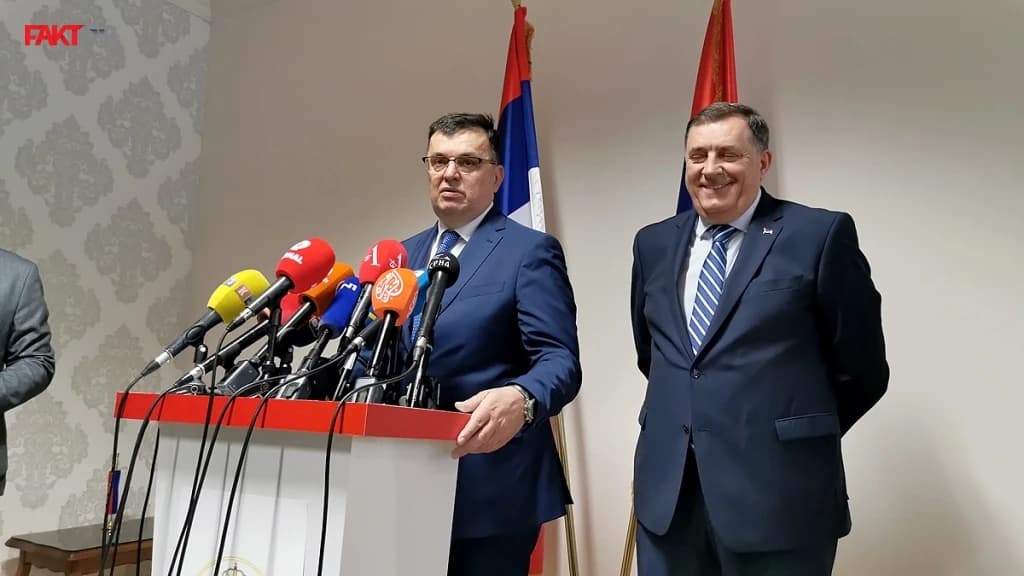 Dok se čeka da Dodikov kum proda zgradu za 100 miliona KM: Je li Zoran Tegeltija nova žrtva obračuna u SNSD-u?