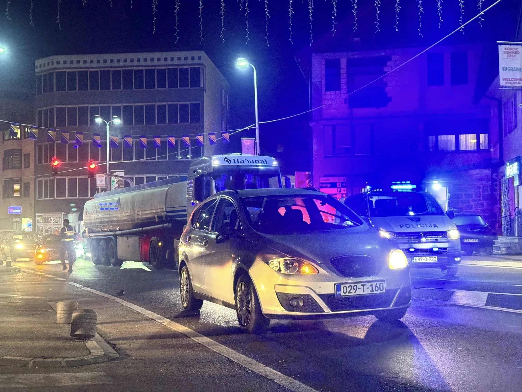 Drama u Konjicu: Jedno vozilo ubilo pješaka, vozač drugog pobjegao kad je udario muškarca koji je pokušao pomoći