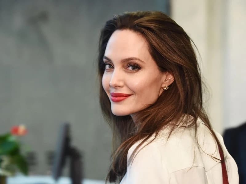Angelina Jolie
