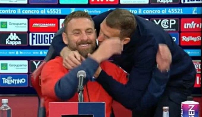 Džeko je nedavno prekinuo De Rossijevu presicu