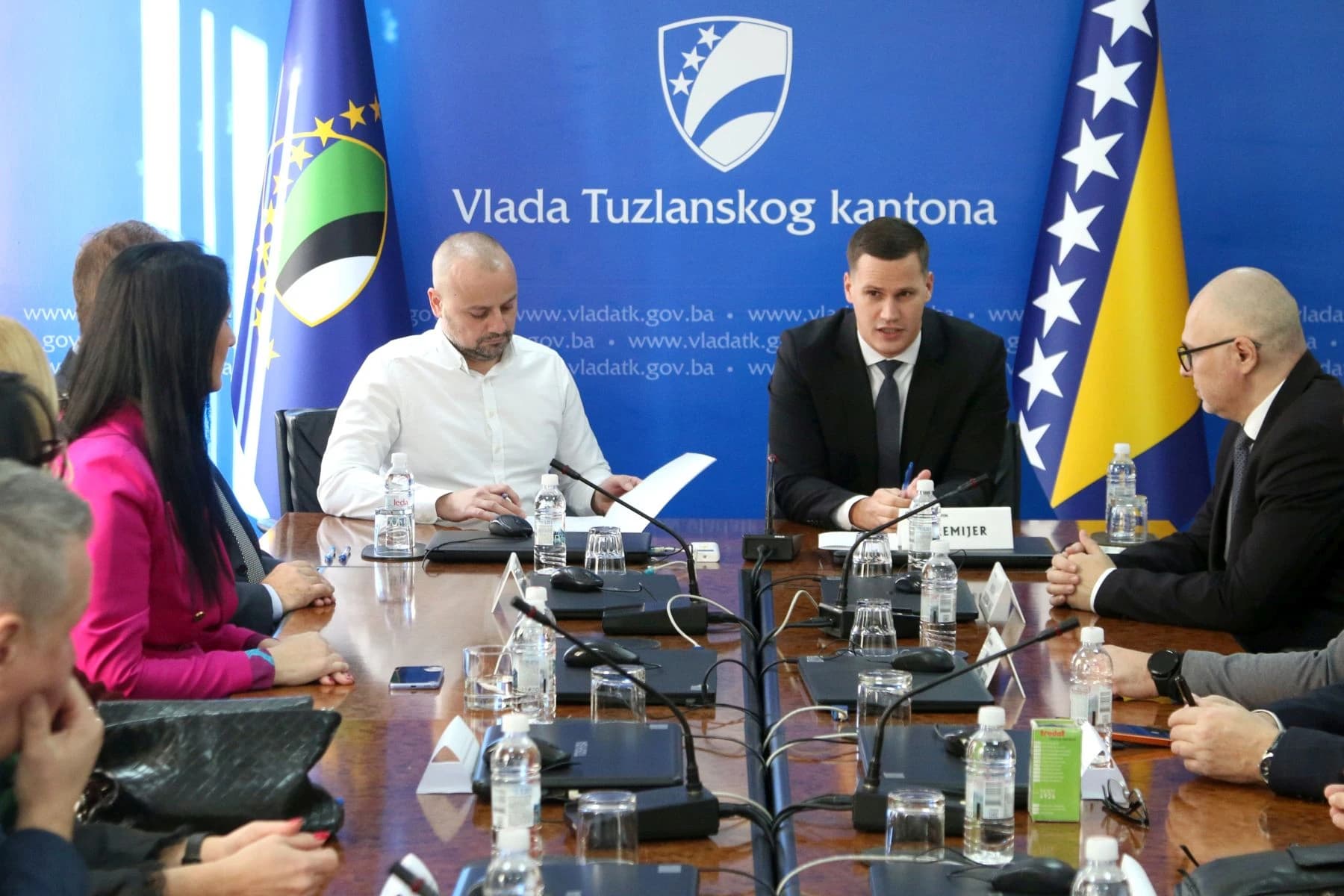Potpisivanje sporazuma u Vladi TK