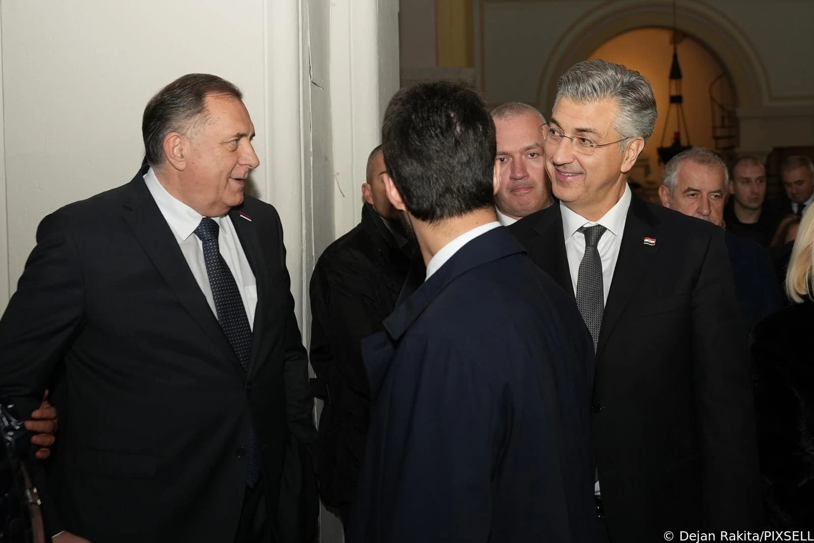 Dodik: Srbiju volimo, a sa Hrvatima sarađujemo u onome što je naš interes