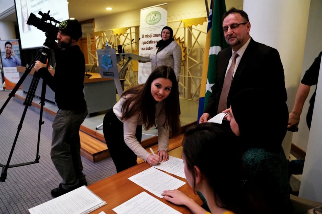 Fond Bošnjaci, dodjela stipendija 21.12.2019.