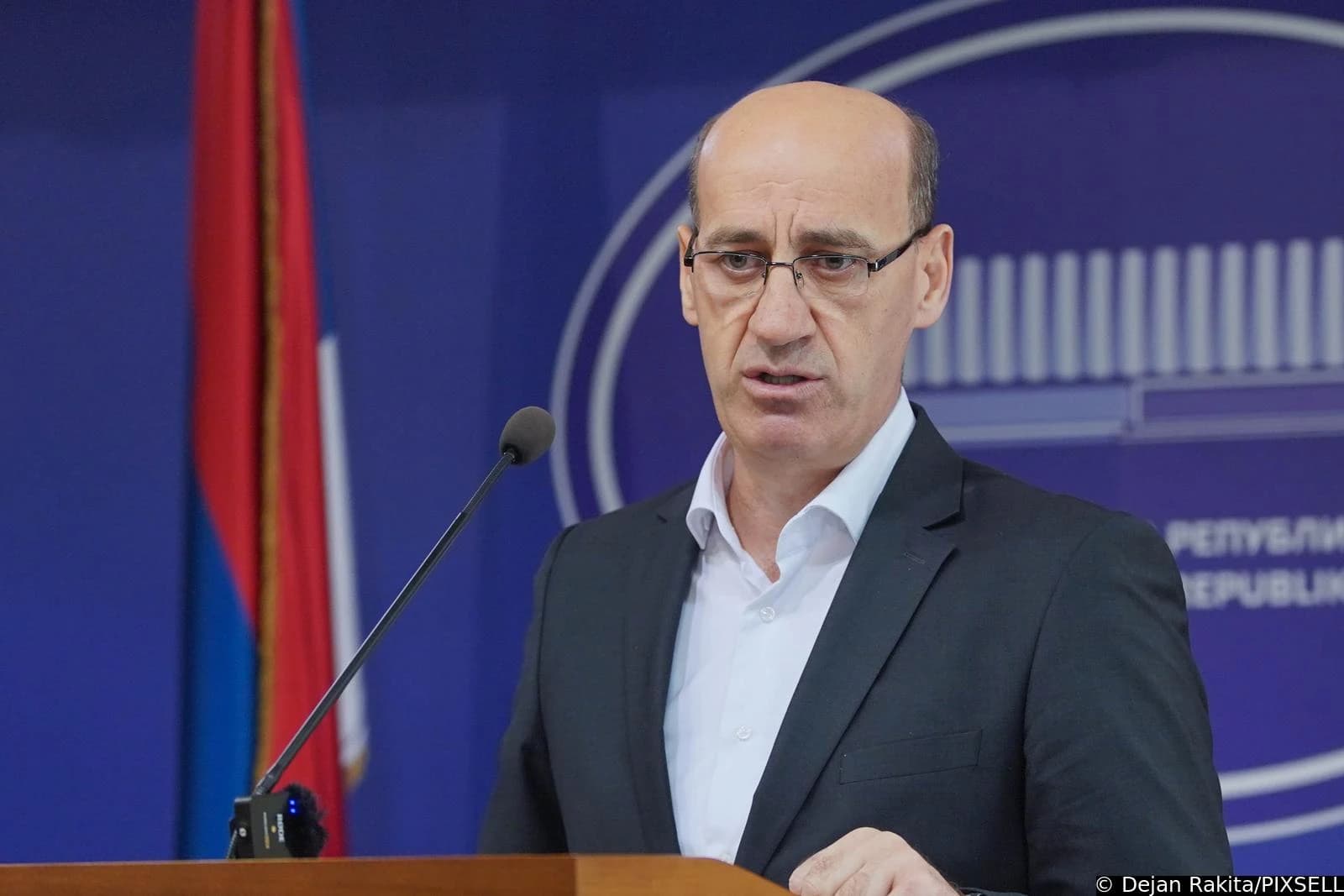 Sramotne poruke iz SNSD-a, Salkić reagirao: Oni čiji su temelji genocid žele žrtve izjednačiti s fašistima
