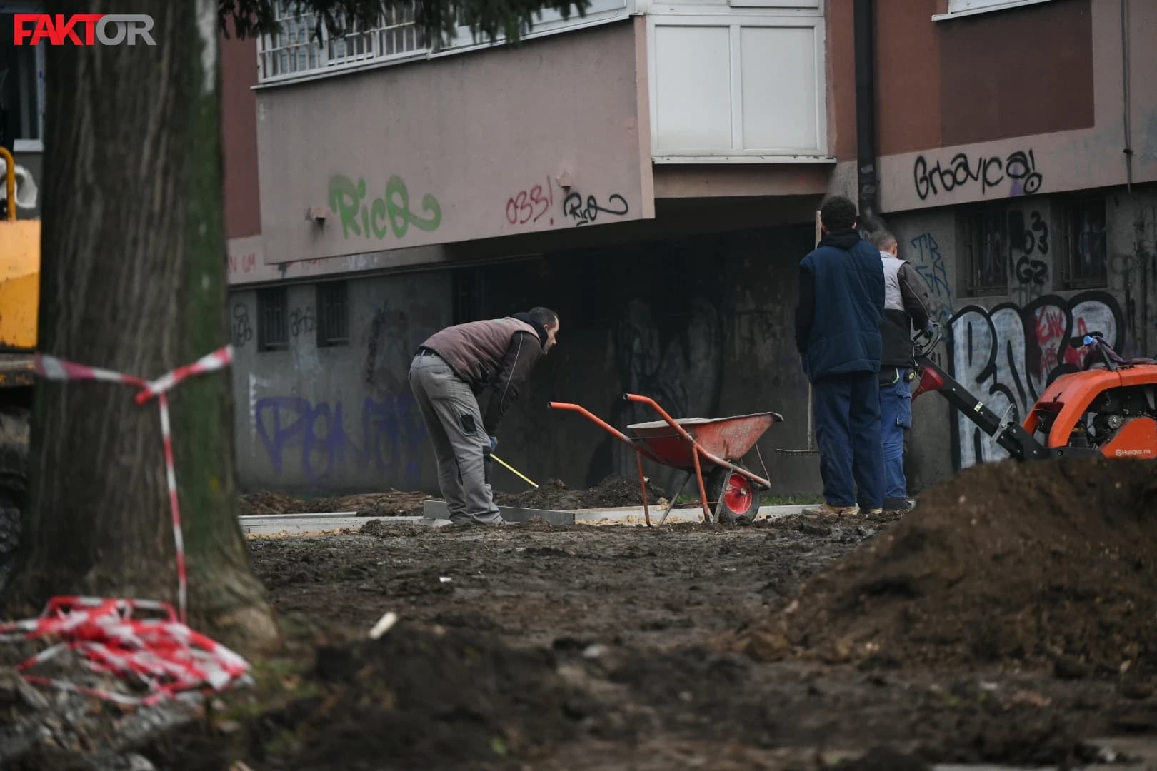 U Sarajevu su zbog zagađenog zraka zabranjeni radovi na otvorenom, pogledajte kako se to "poštuje"