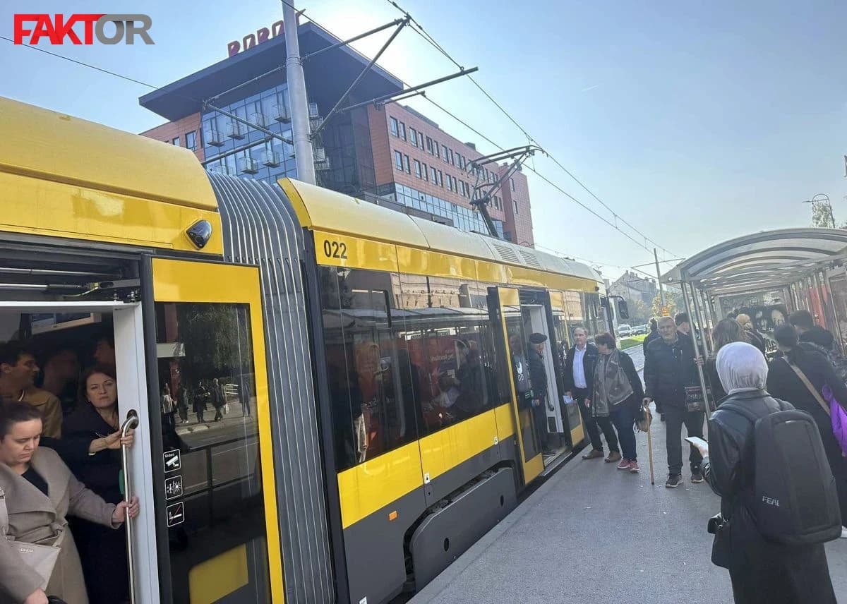 Tramvaj je bio krcat i niko nije reagovao