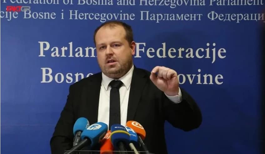 Šabanović: Nije moj babo četiri godine bio po rovovima da bi me beogradski đak sa srbijanskim akcentom ušutkivao
