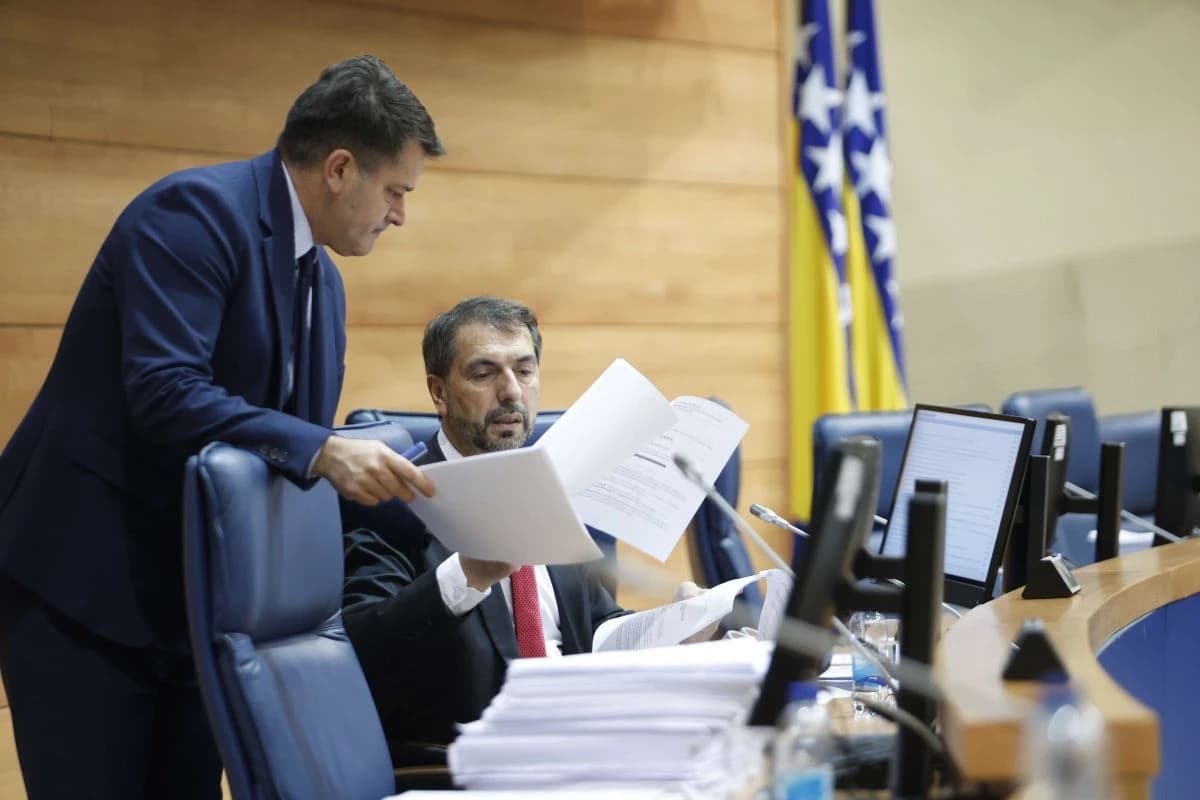 Čavara iz tekuće rezerve dao po 10.000 KM istim udruženjima kao i Čović