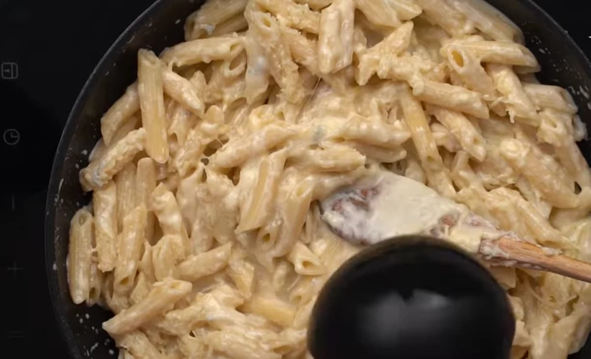 Pasta s četiri vrste sira