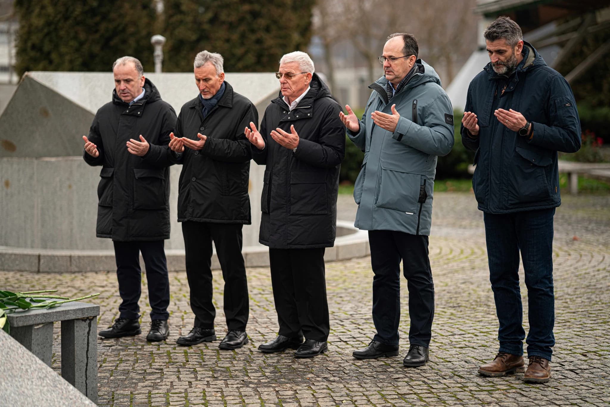 Članovi Kluba Bošnjaka u Domu naroda PSBiH posjetili Memorijalni centar, poseban fokus stavljen na dugoročnu održivost
