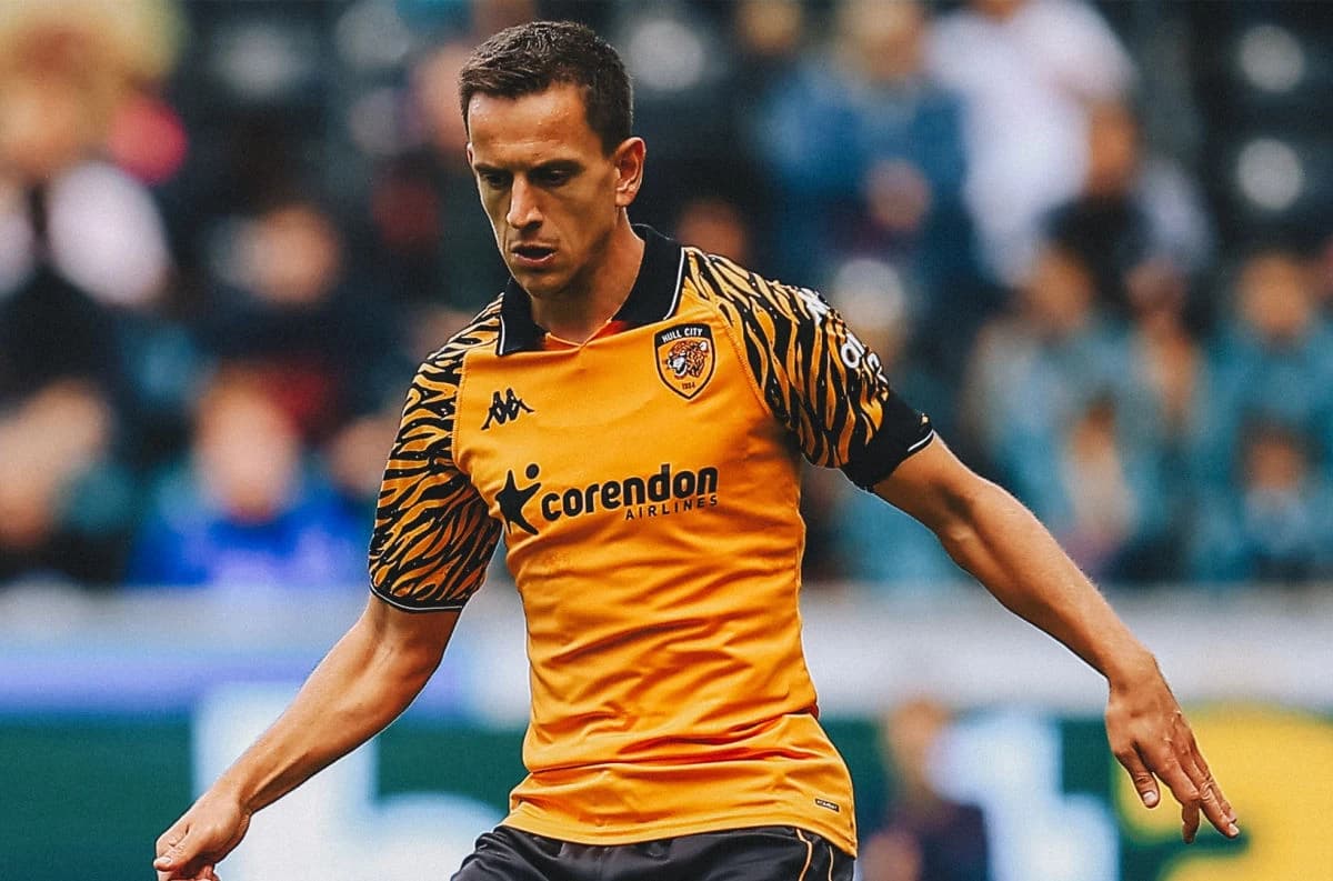 Hadžiahmetović ove sezone nastupa u Hull Cityju kao posuđen igrač Bešiktaša