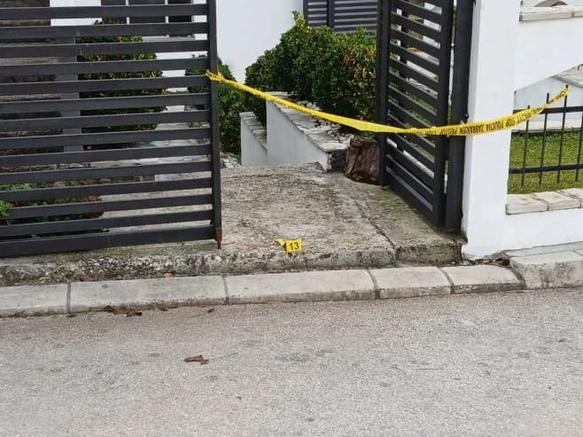 Drama u Trebinju: Naoružan nasilno upao u kuću, ranjen u okršaju s vlasnikom