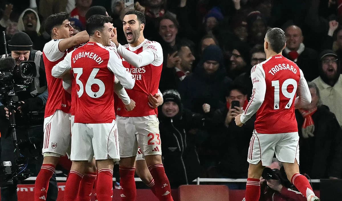 Arsenal odigrao partiju iz snova, na Old Traffordu drama, pa muk