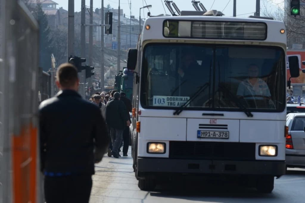 Šteta najavio besplatnu vožnju, vozači trolejbusa jutros uredno naplaćivali karte: Ne znam za tu odluku...