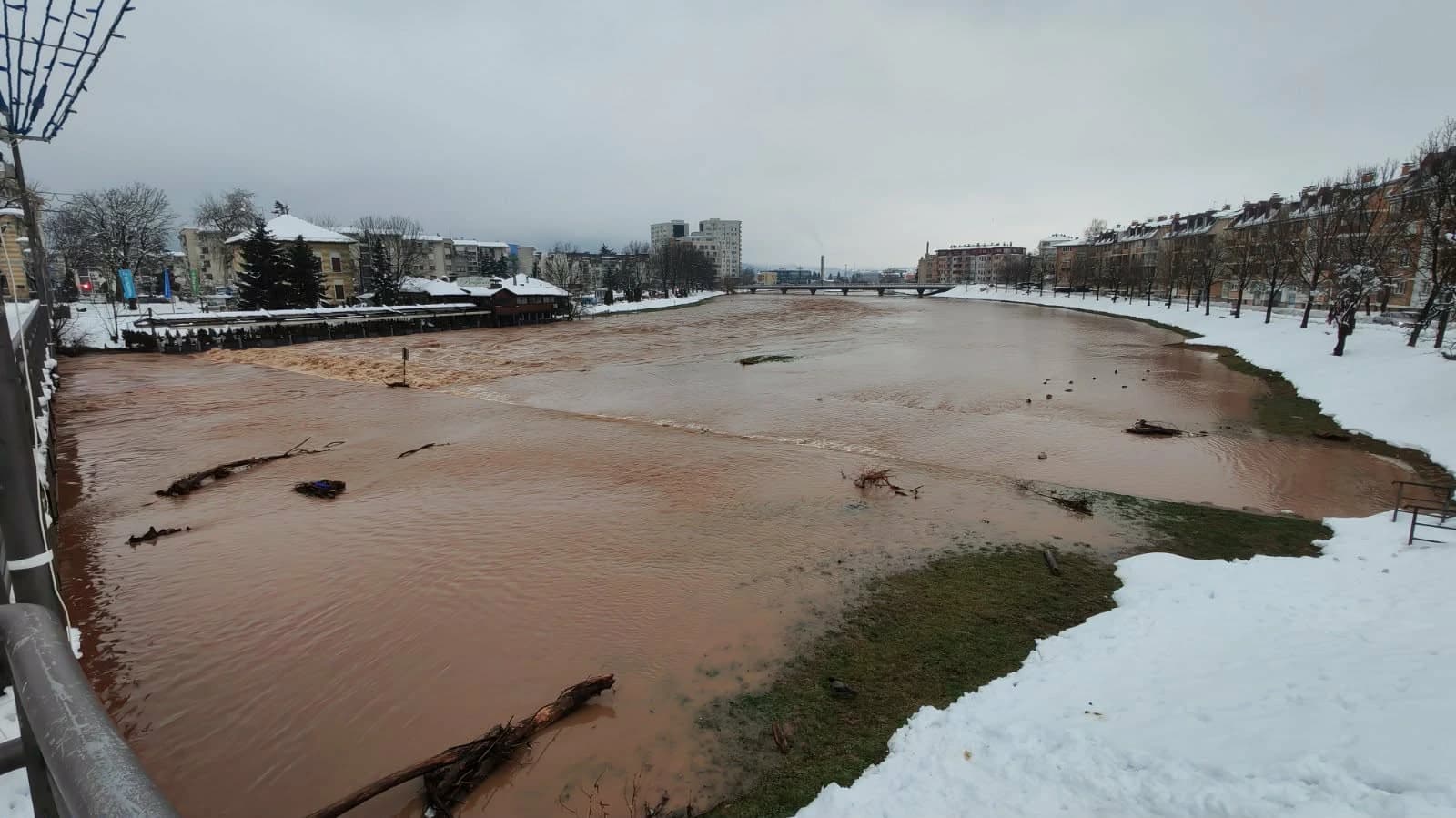 Vodostaj porastao, a snijeg se i dalje topi