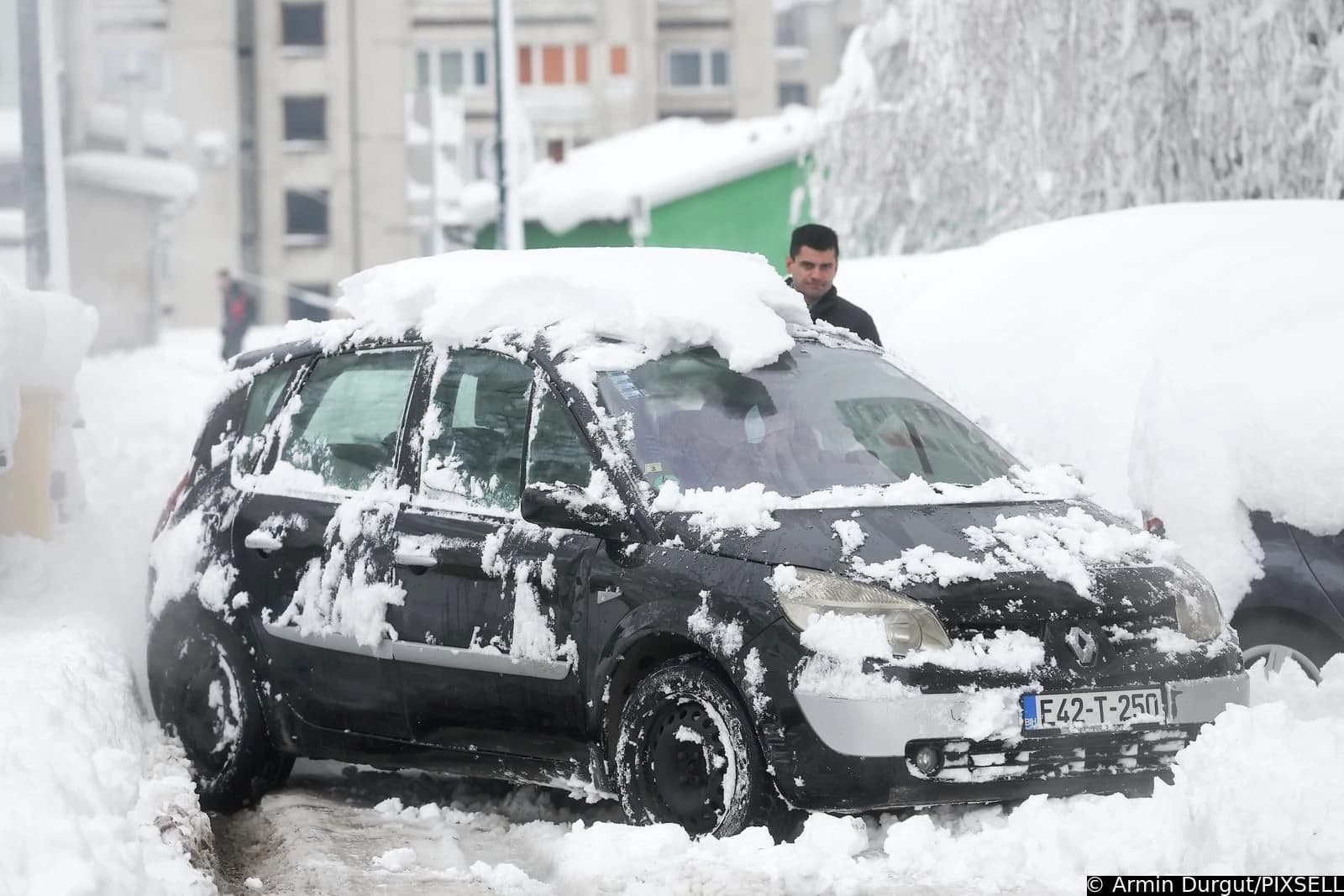 Većina vozača to radi: Trebate li zimi zagrijati motor prije kretanja