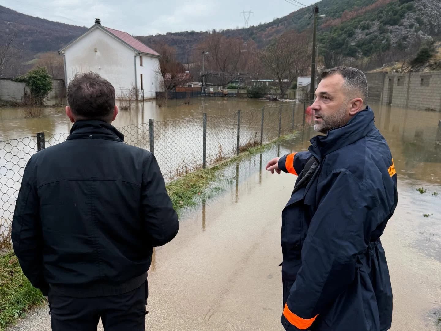 Mostar: Rijeka Bunica se izlila u Malom Polju, poplavljeno nekoliko objekata