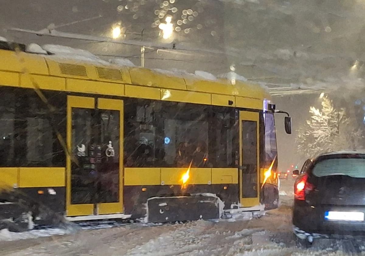 Tramvaji jutros voze od Ilidže do Željezničke stanice, prema Baščaršiji uključeni autobusi