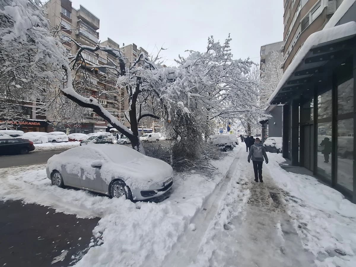 Snijeg će i dalje padati