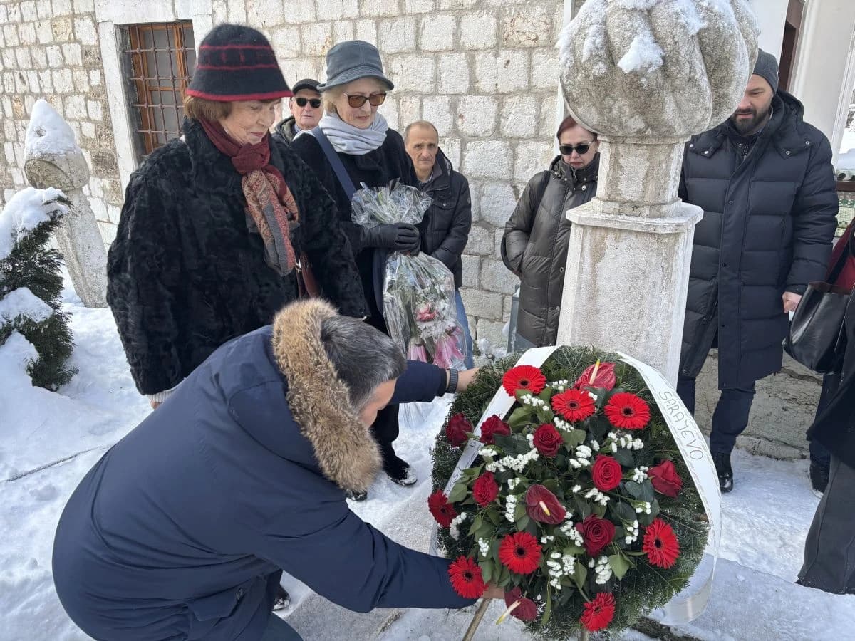 Obilježena 33. godišnjica smrti Hakije Turajlića: Nada da će neko istražiti i procesuirati njegovo ubistvo