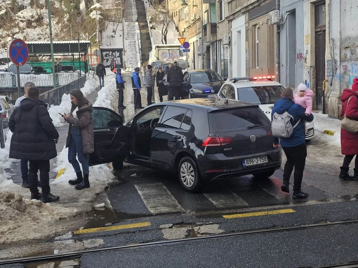 S mjesta događaja