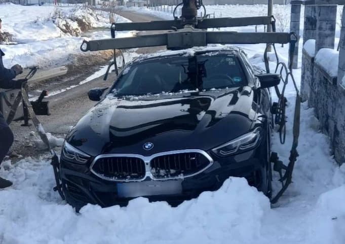 Policija u Prijedoru oduzela BMW za kojim traga Interpol