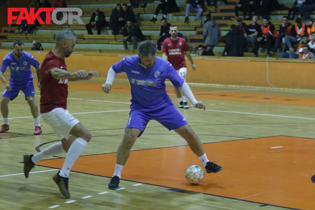 Veterani Želje i Sarajeva podsjetili publiku na najbolje dane, derbi pripao Plavima