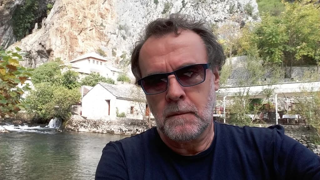 Šemsudin Gegić: Moje “žive sjenke” na koje se sve vrijeme i u svim situacijama sigurno oslanjam su članovi moje porodice supruga Jasmina, kćerka Emina, unuk Denis i zet Simone