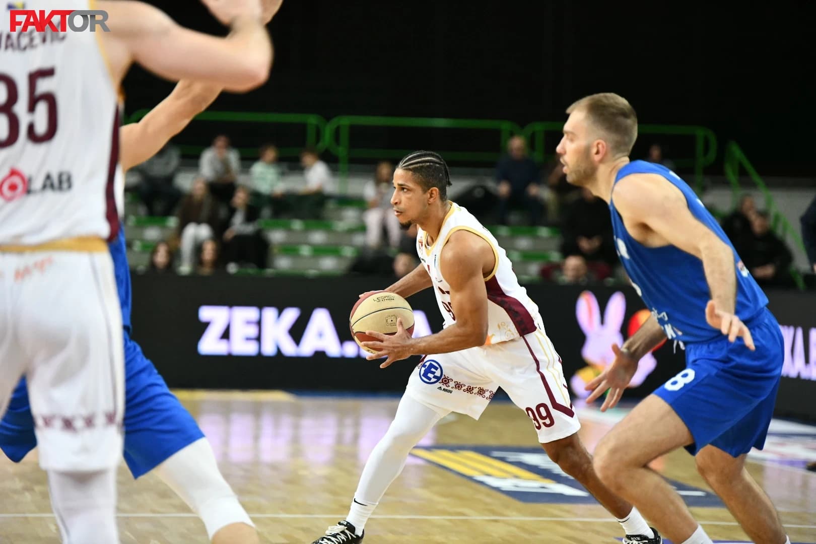 Bosna na korak do plasmana u TOP 8 FIBA Europe Cupa