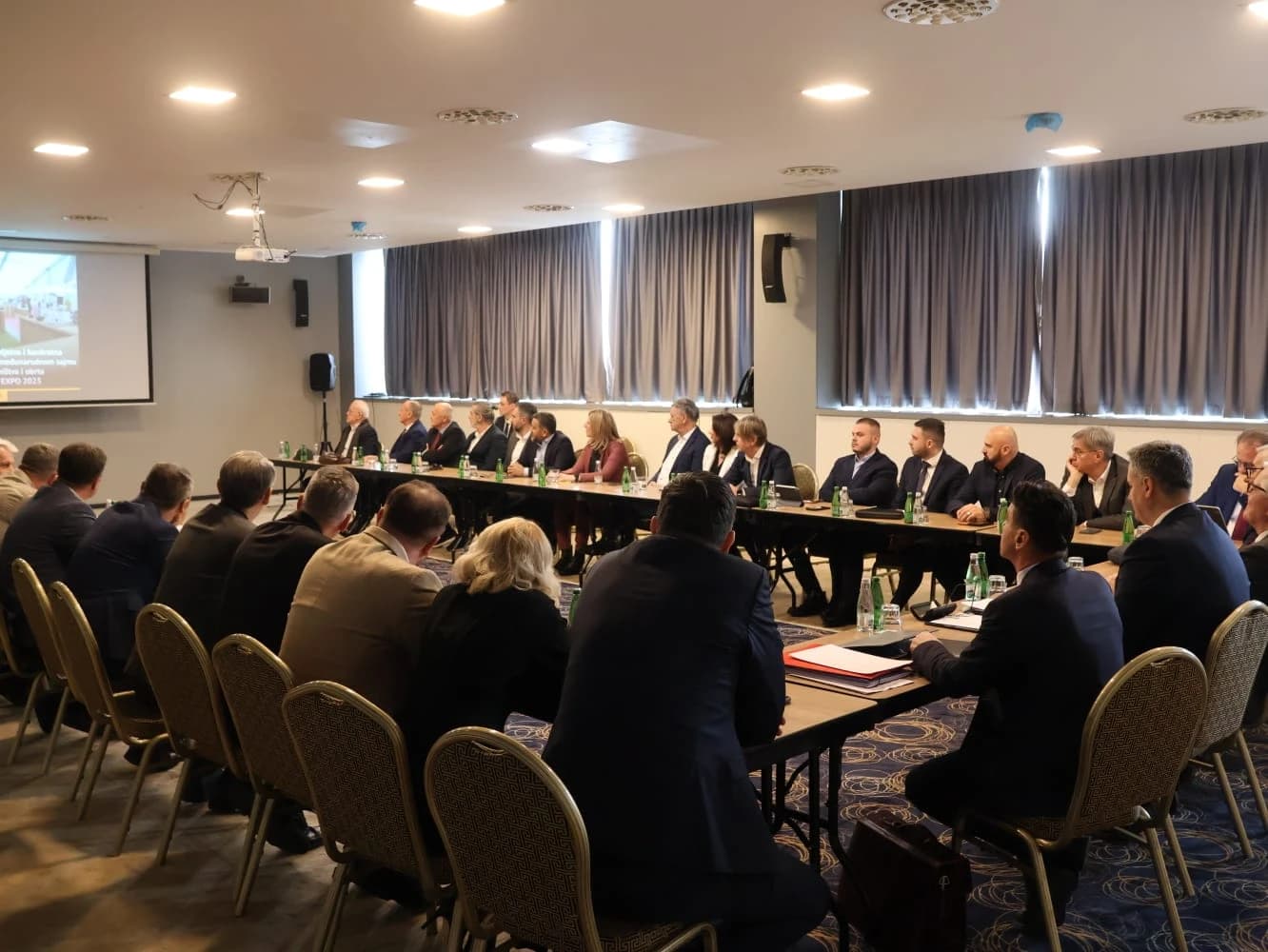Denisa Bećirovića podržala Trojka, Ramo Isak i sinovi, stranka Elzine Pirić...