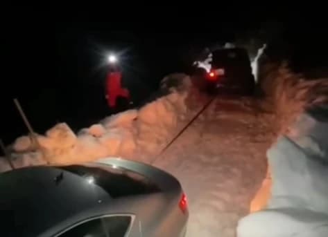 Pripadnici GSS-a spasili hrvatske državljanje koji su zapeli u snijegu na Prenju