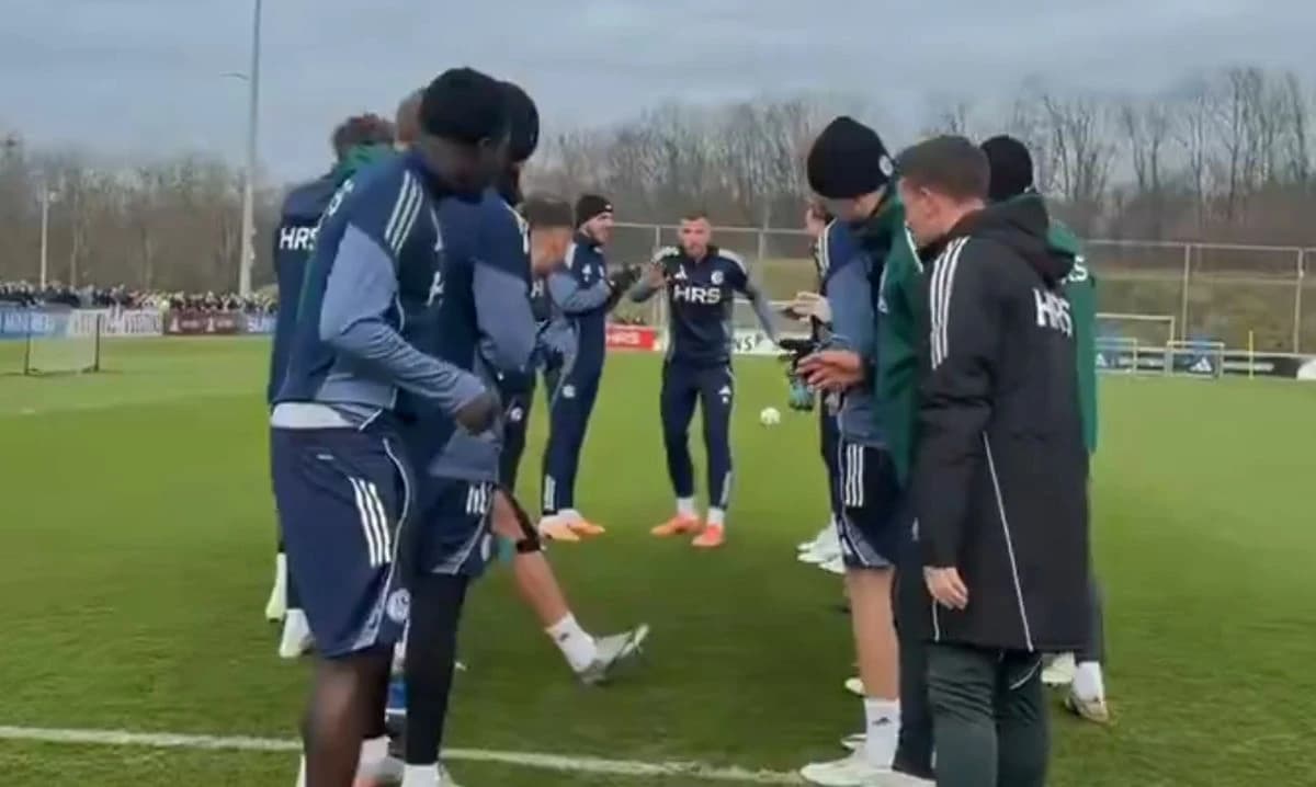 Nezgodna dobrodošlica za Džeku kroz koju svako mora proći u Schalkeu: Dečki, ja sam star