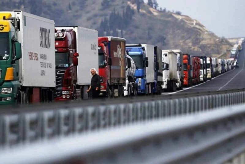 Vozači kamiona povlače radikalan potez: Konzorcij Logistika BiH od 12 sati blokira sve teretne prijelaze prema EU