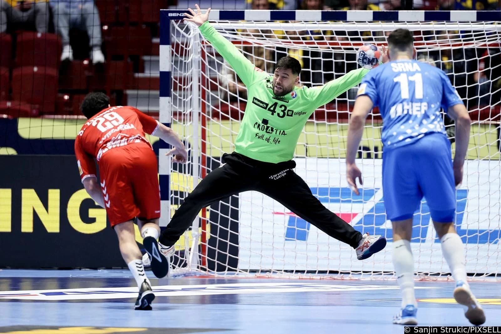 Hrvatska opet slavila, grupa potpuno zakuhala
