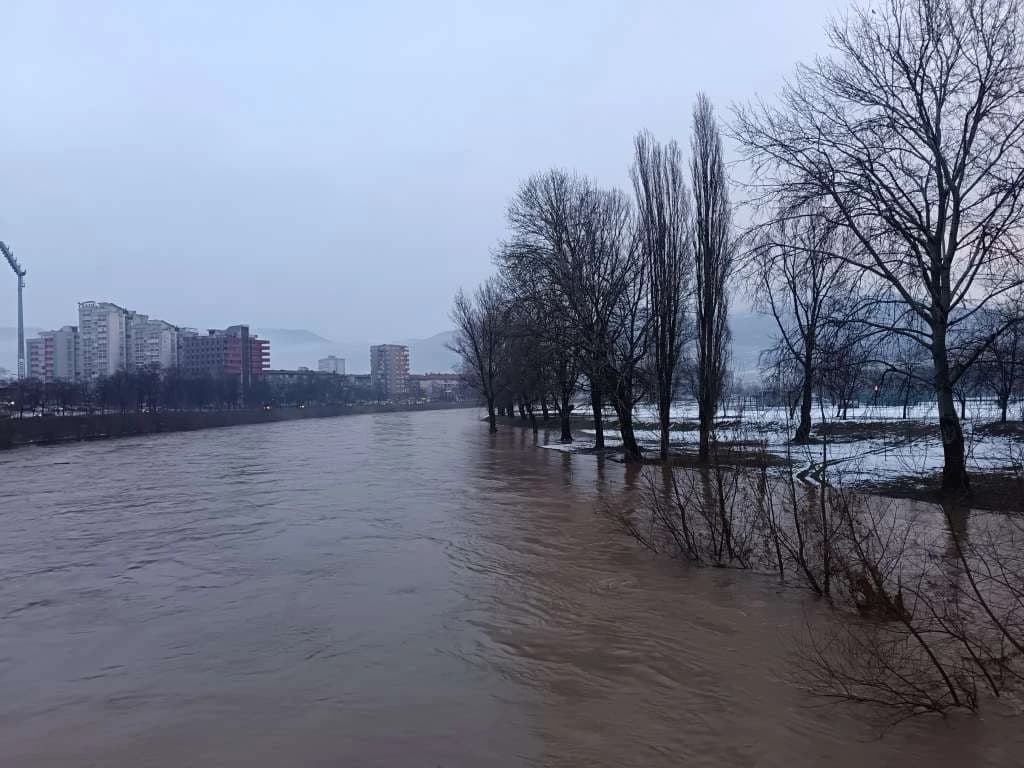 Izdato novo upozorenje zbog padavina i topljenja snijega