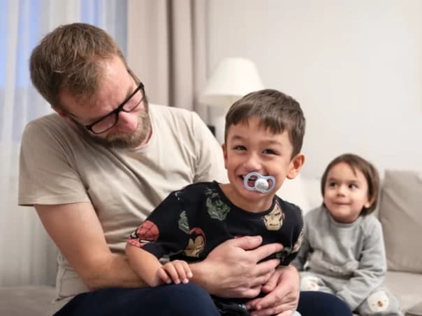 Švedska deportovala dijete s poteškoćama u razvoju u BiH: Dječak ima četiri godine, ne govori i još nosi pelene