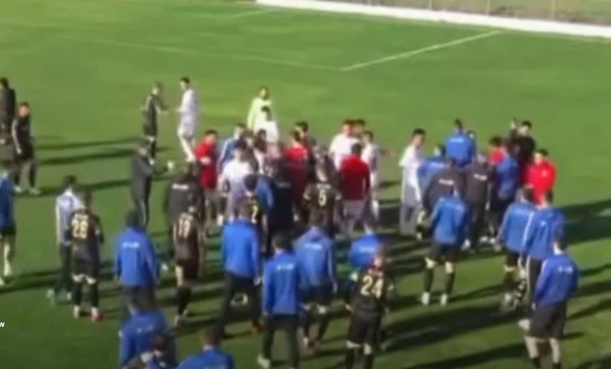 Nezapamćena makljaža na pripremama u Antaliji