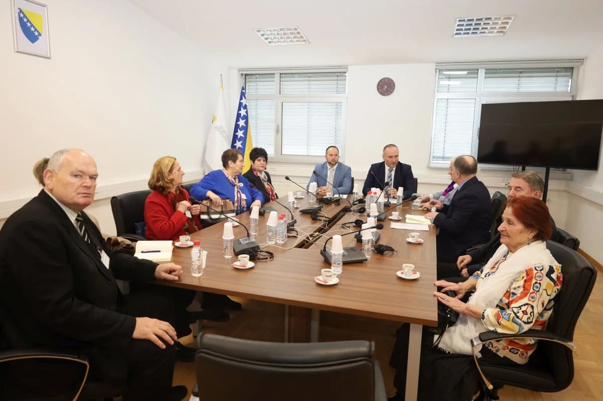 Bogunić s predstavnicima udruženja žrtava: Formiran predmet nakon pritužbe protiv Kajganića
