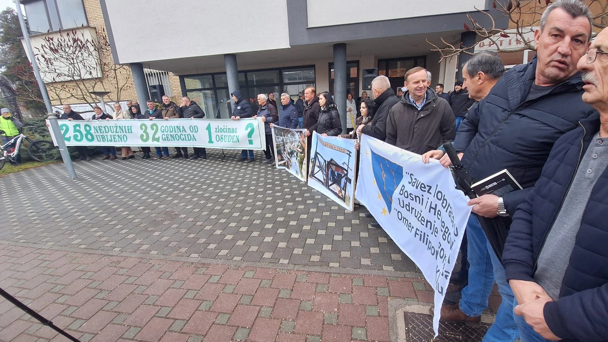 Sa protestnog skupa u Sanskom Mostu