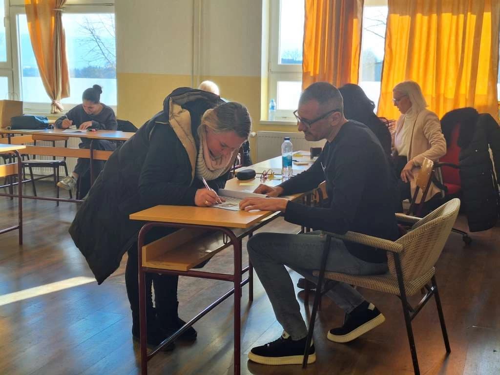 Koalicija "Pod lupom": Evidentirani nezakoniti pritisci na birače, nagovaranje na glasanje za određenog kandidata...